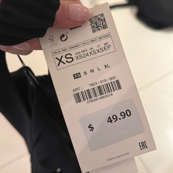 Brand new Zara dress. - Picture 2 of 9